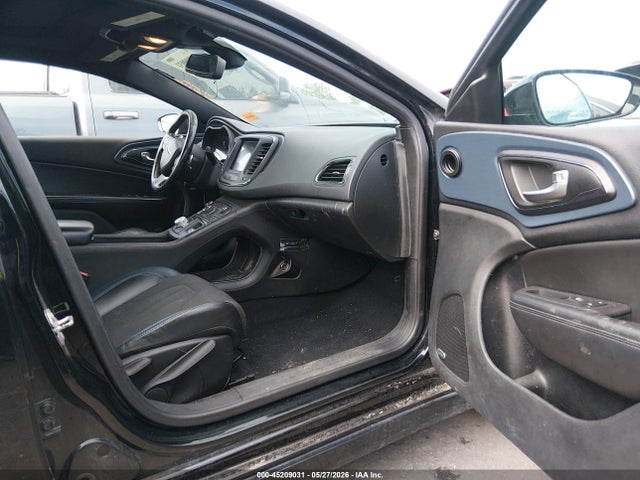 Aukcja sprzedaży 2015 Chrysler 200 S, vin: 1C3CCCBG2FN551370, numer aukcji: 45209031