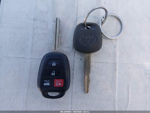 4T1BF1FK3EU397558 Toyota CAMRY SE