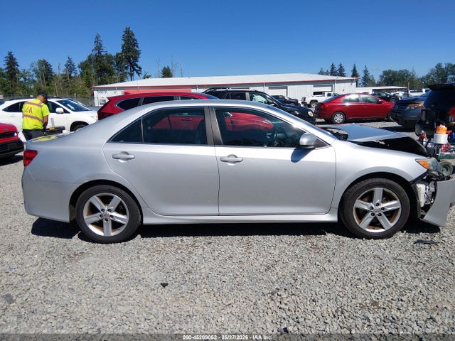4T1BF1FK3EU397558 Toyota CAMRY SE