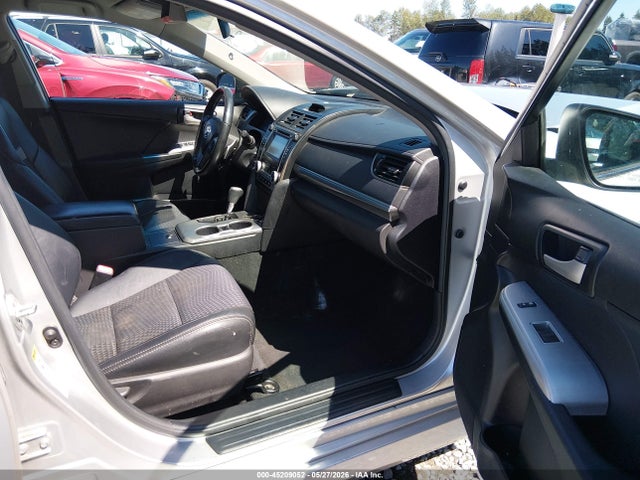 4T1BF1FK3EU397558 Toyota CAMRY SE