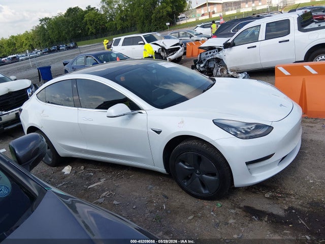 Продажа на аукционе авто 2019 Tesla Model 3 Long Range/performance, vin: 5YJ3E1EB7KF451350, номер лота: 45209058