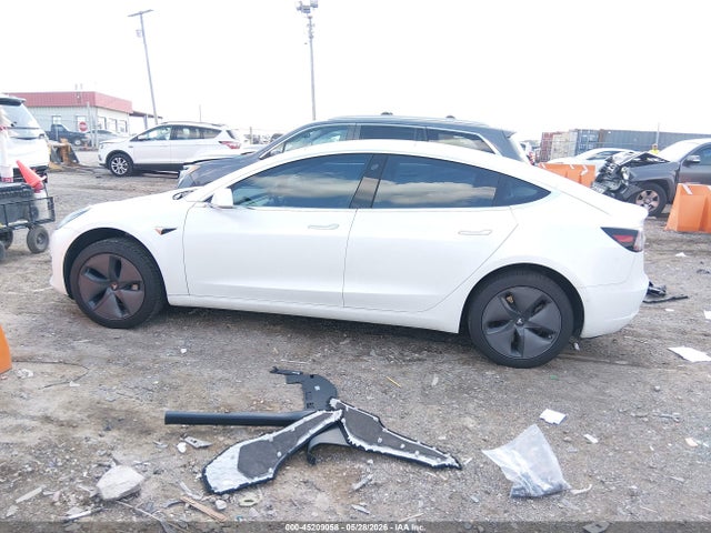 Продажа на аукционе авто 2019 Tesla Model 3 Long Range/performance, vin: 5YJ3E1EB7KF451350, номер лота: 45209058