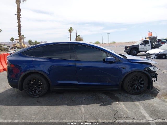 Tesla MODEL X 2017 5YJXCDE22HF076064 Image 13