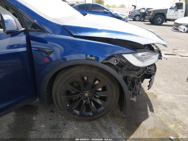 Tesla MODEL X 2017 5YJXCDE22HF076064 Image 6