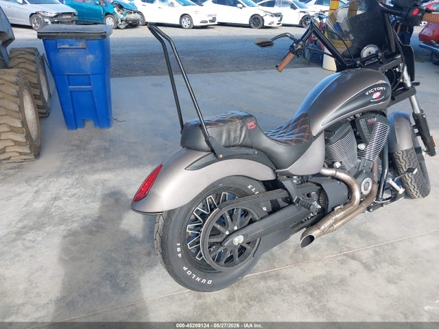 5VPLB36N0G3054582 Victory Motorcycles Gunner
