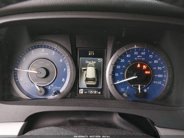 2015 Toyota Sienna Xle Premium 8 Passenger მანქანა იყიდება აუქციონზე, vin: 5TDYK3DC5FS551131, აუქციონის ნომერი: 45209174