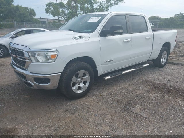 45209189 :رقم المزاد ، 1C6SRFMT2MN756483 vin ، 2021 Ram 1500 Big Horn  4x4 6'4 Box مزاد بيع