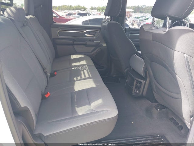 45209189 :رقم المزاد ، 1C6SRFMT2MN756483 vin ، 2021 Ram 1500 Big Horn  4x4 6'4 Box مزاد بيع
