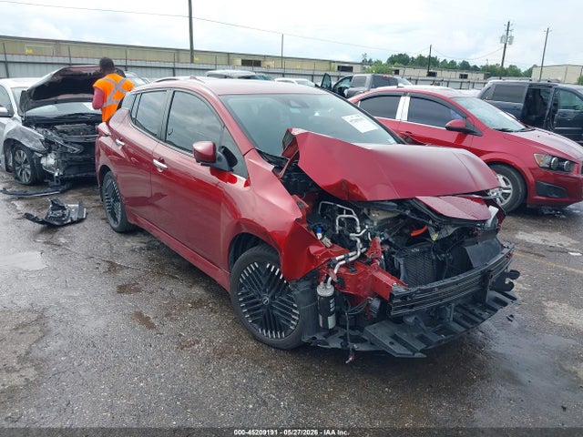 1N4CZ1CV6PC551662 auction archive image