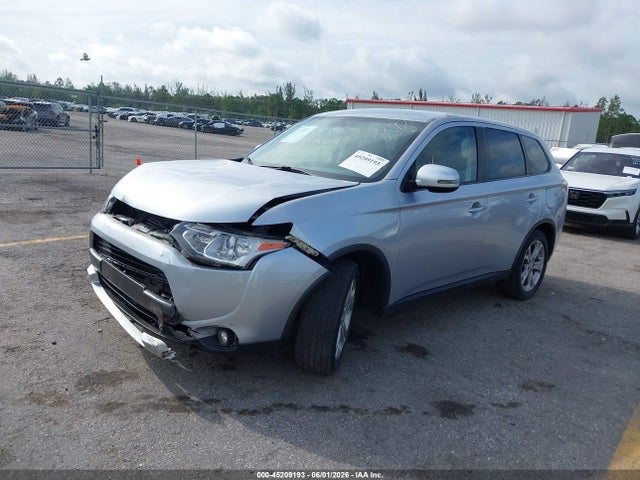 Продаж на аукціоні авто 2015 Mitsubishi Outlander Se, vin: JA4AD3A32FZ008988, номер лоту: 45209193