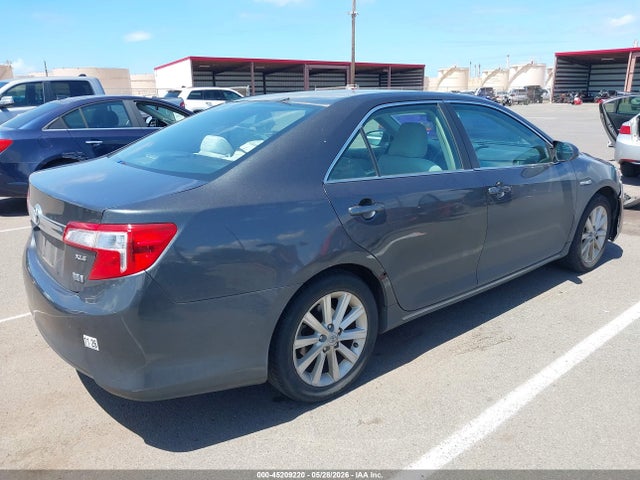2013 Toyota Camry Hybrid Xle მანქანა იყიდება აუქციონზე, vin: 4T1BD1FK0DU064139, აუქციონის ნომერი: 45209220