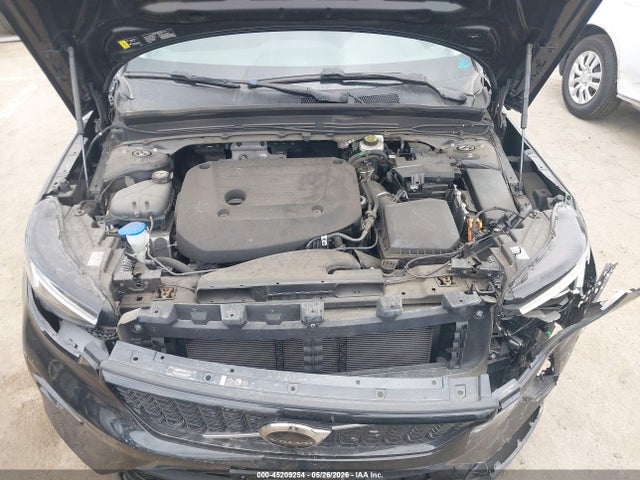 Aukcja sprzedaży 2024 Volvo Xc40 B5 Plus Dark Theme, vin: YV4L12ULXR2240066, numer aukcji: 45209254