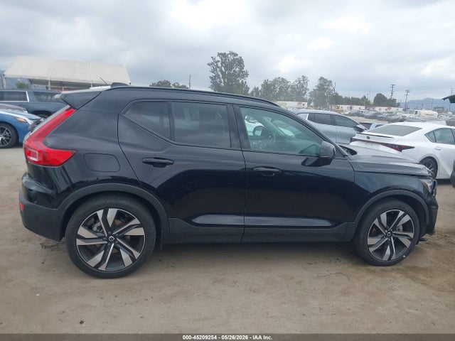 Aukcja sprzedaży 2024 Volvo Xc40 B5 Plus Dark Theme, vin: YV4L12ULXR2240066, numer aukcji: 45209254