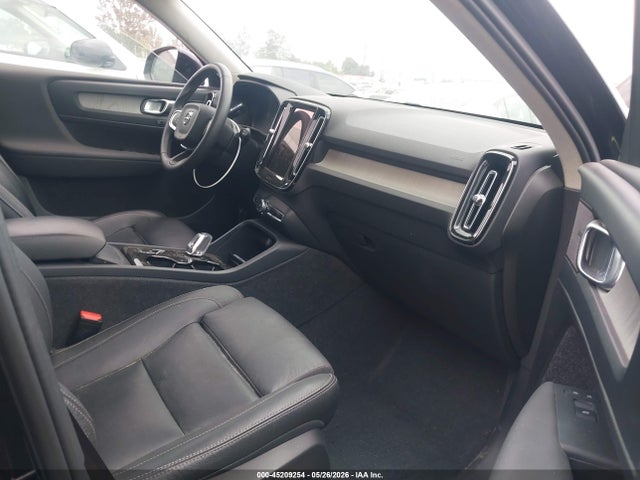 Aukcja sprzedaży 2024 Volvo Xc40 B5 Plus Dark Theme, vin: YV4L12ULXR2240066, numer aukcji: 45209254