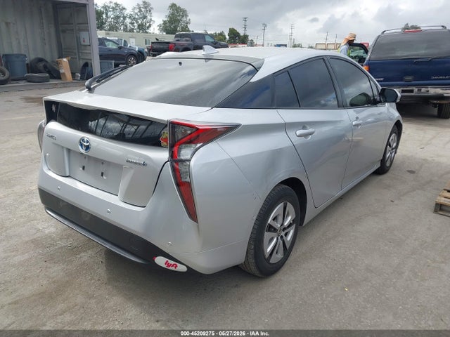 Toyota Prius Two 2017 JTDKBRFU2H3045243 Image 4