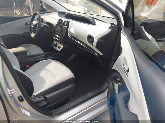 Toyota Prius Two 2017 JTDKBRFU2H3045243 Image 5