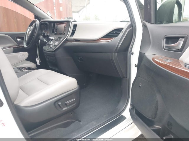 Aukcja sprzedaży 2019 Toyota Sienna Limited 7 Passenger, vin: 5TDYZ3DC5KS997639, numer aukcji: 45209307