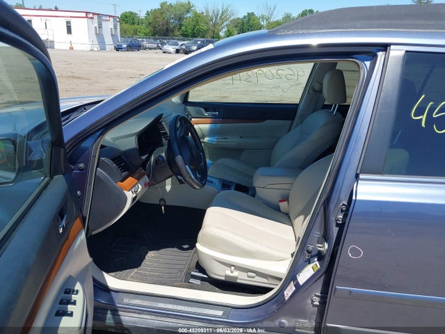 Aukcja sprzedaży 2014 Subaru Outback 2.5i Limited, vin: 4S4BRCLC0E3309832, numer aukcji: 45209311