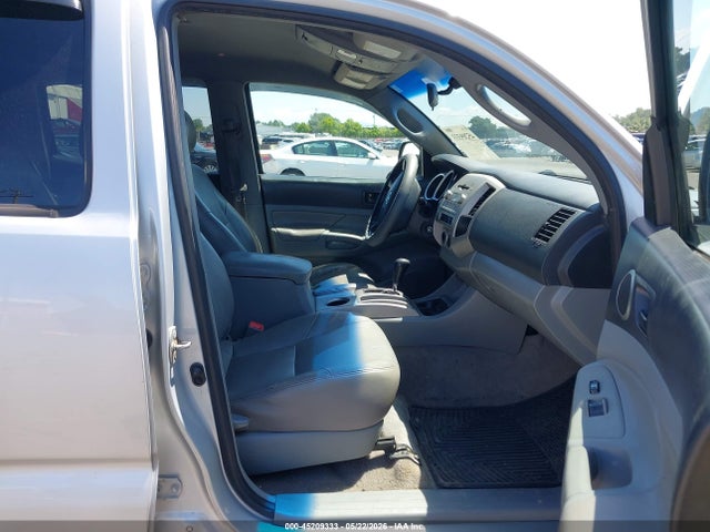 2005 Toyota Tacoma Prerunner V6 მანქანა იყიდება აუქციონზე, vin: 5TEKU72N55Z073581, აუქციონის ნომერი: 45209333