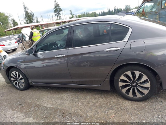 JHMCR6F72HC013190 Honda Accord Hybrid Touring