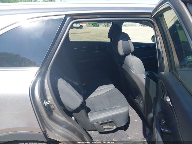 45209411 :رقم المزاد ، 5XYPG4A35GG077929 vin ، 2016 Kia Sorento 2.4l Lx مزاد بيع