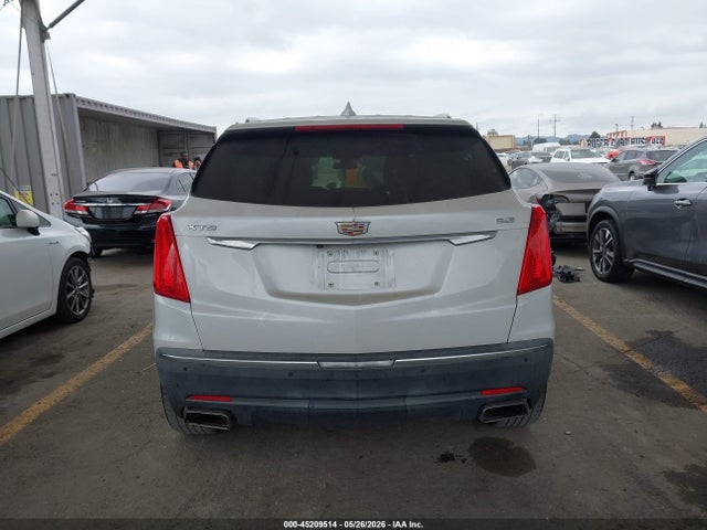 1GYKNCRS7HZ137860 Cadillac Xt5 Premium Luxury