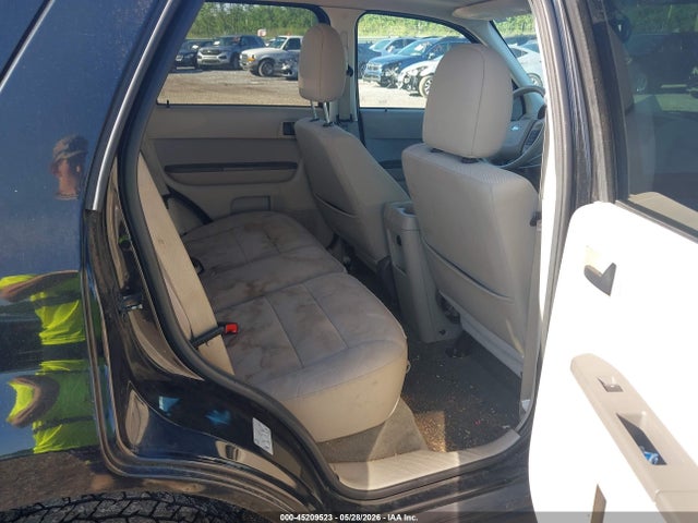 Продажа на аукционе авто 2012 Ford Escape Xlt, vin: 1FMCU9D7XCKB37979, номер лота: 45209523