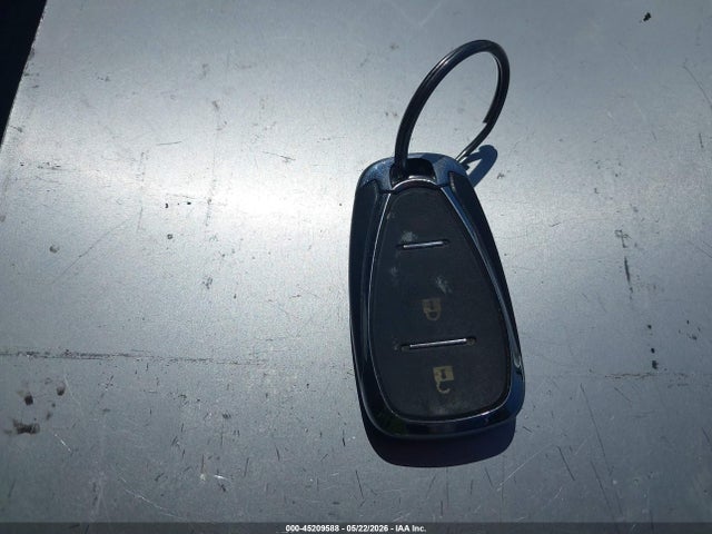2GNAXHEV2J6353066 Chevrolet EQUINOX LS