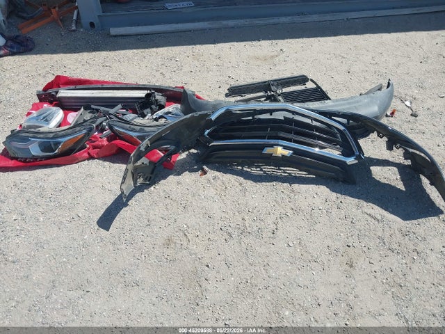 2GNAXHEV2J6353066 Chevrolet EQUINOX LS