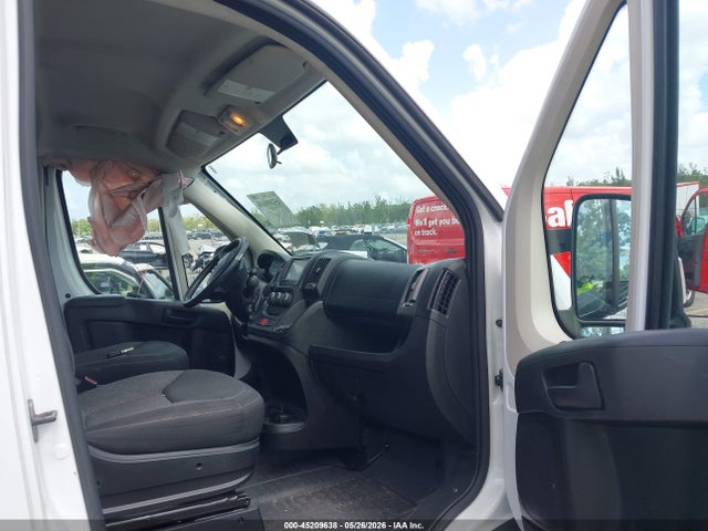 Продажа на аукционе авто 2015 Ram Promaster 1500 Low Roof, vin: 3C6TRVNG9FE516709, номер лота: 45209638