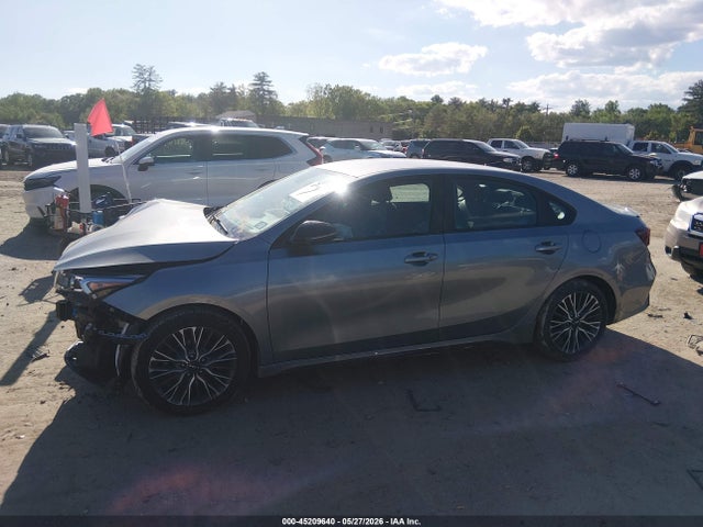 45209640 :رقم المزاد ، 3KPF54AD0PE539417 vin ، 2023 Kia Forte Gt-line مزاد بيع