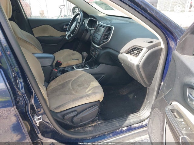 Продаж на аукціоні авто 2016 Jeep Cherokee Latitude, vin: 1C4PJLCB7GW167764, номер лоту: 45209667
