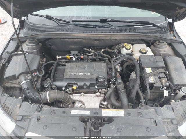 1G1PC5SB6F7113364 Chevrolet Cruze 1lt Auto