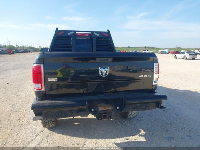 45209723 :رقم المزاد ، 3C6UR5FL8JG204782 vin ، 2018 Ram 2500 Laramie  4x4 6'4 Box مزاد بيع