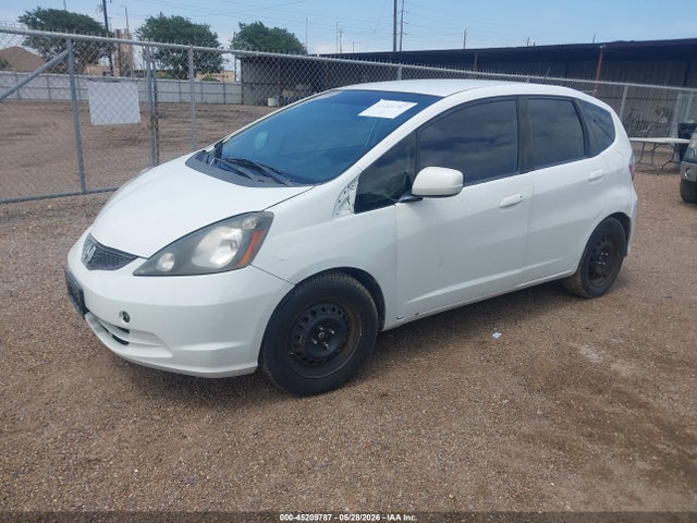 2013 Honda Fit მანქანა იყიდება აუქციონზე, vin: JHMGE8H32DC056912, აუქციონის ნომერი: 45209787