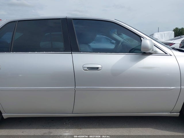 45209794 :رقم المزاد ، 1G6KH5E60BU106989 vin ، 2011 Cadillac Dts Premium Collection مزاد بيع