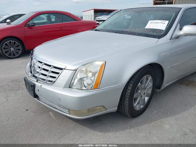 Aukcja sprzedaży 2011 Cadillac Dts Premium Collection, vin: 1G6KH5E60BU106989, numer aukcji: 45209794