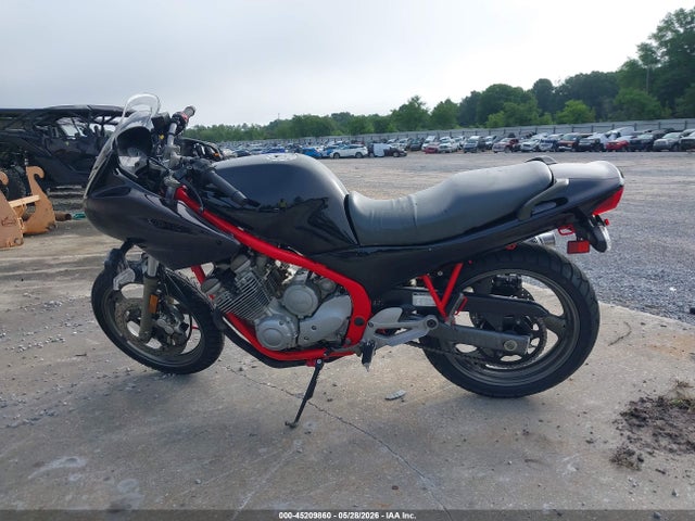 45209860 :رقم المزاد ، JYA4DUE02NA003615 vin ، 1992 Yamaha Xj600 S مزاد بيع
