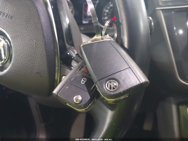 Продаж на аукціоні авто 2018 Volkswagen Tiguan 2.0t Se/2.0t Sel, vin: 3VV2B7AX7JM140330, номер лоту: 45209876