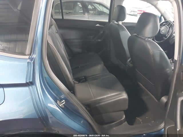 Продаж на аукціоні авто 2018 Volkswagen Tiguan 2.0t Se/2.0t Sel, vin: 3VV2B7AX7JM140330, номер лоту: 45209876