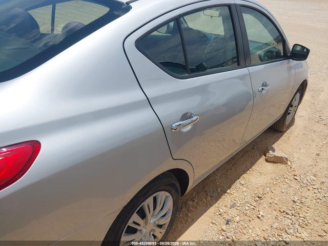 2017 Nissan Versa 1.6 S/1.6 S+/1.6 Sl/1.6 Sv მანქანა იყიდება აუქციონზე, vin: 3N1CN7APXHL815469, აუქციონის ნომერი: 45209893