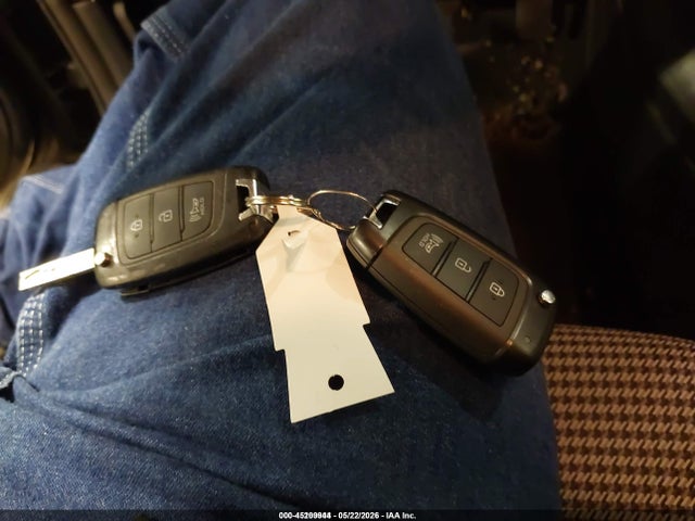 Продажа на аукционе авто 2023 Hyundai Kona Se, vin: KM8K2CAB0PU039013, номер лота: 45209944