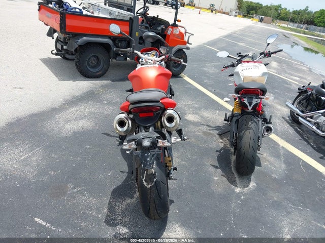 Продаж на аукціоні авто 2010 Triumph Motorcycle Street Triple R, vin: SMTD02NE3AJ425260, номер лоту: 45209985