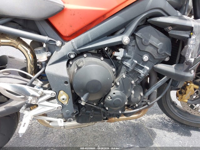 Продаж на аукціоні авто 2010 Triumph Motorcycle Street Triple R, vin: SMTD02NE3AJ425260, номер лоту: 45209985