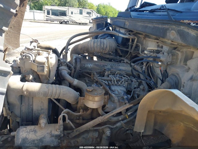 45209994 :رقم المزاد ، 5PVNV8JT462S10693 vin ، 2006 Hino Hino 338 مزاد بيع