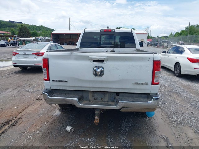 Продаж на аукціоні авто 2021 Ram 1500 Big Horn  4x4 6'4 Box, vin: 1C6RRFBG4MN570514, номер лоту: 45210086
