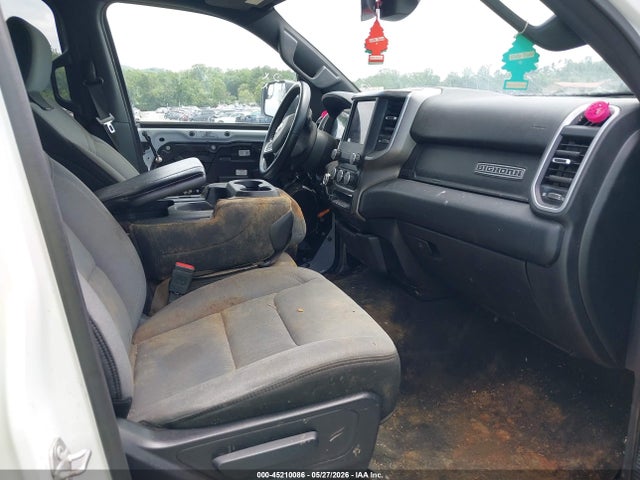 Продаж на аукціоні авто 2021 Ram 1500 Big Horn  4x4 6'4 Box, vin: 1C6RRFBG4MN570514, номер лоту: 45210086