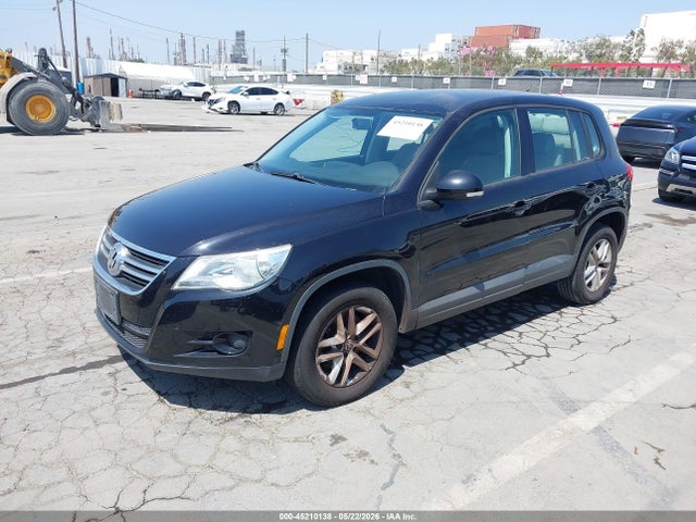 45210138 :رقم المزاد ، WVGAV7AX6BW559350 vin ، 2011 Volkswagen Tiguan S مزاد بيع