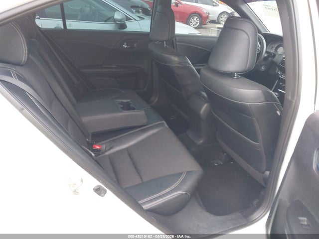 Продажа на аукционе авто 2017 Honda Accord Sport, vin: 1HGCR2F51HA072186, номер лота: 45210162