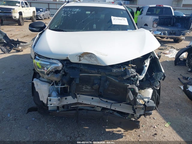 JTMNFREV8HJ709990 Toyota RAV4 SE